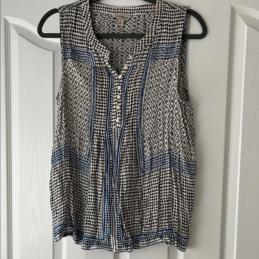 Lucky Brand sleeveless top.